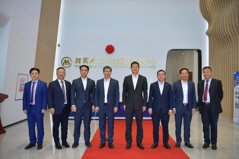 news-900-600 news-900-600